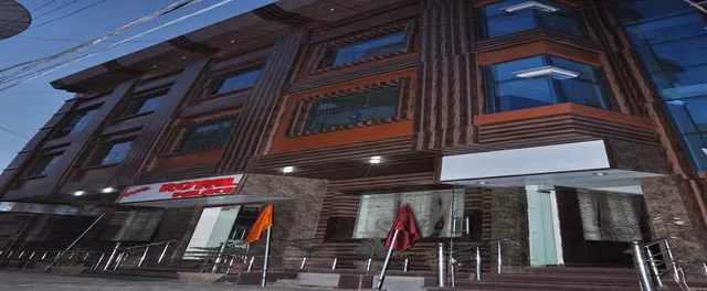 Hotel Royal Palace and PG