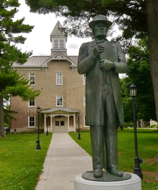 Old Main Cultural Center