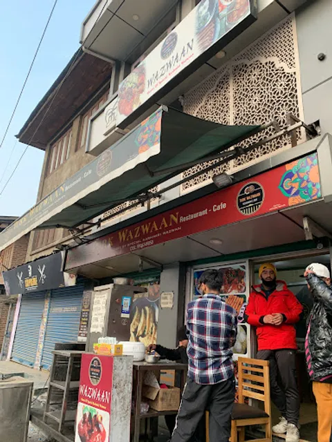 Turk Wazwan Restaurant & Cafe