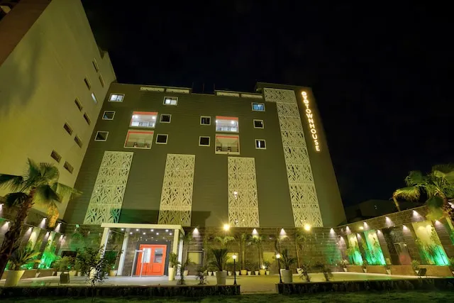 OYO TOWNHOUSE 171 SECTOR 104