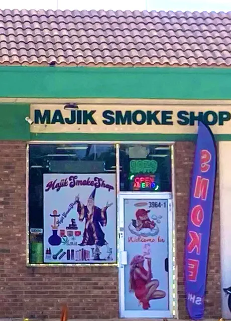MAJIK SMOKE SHOP