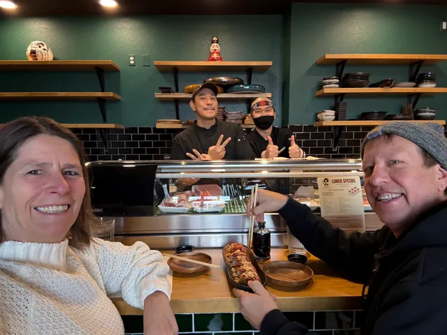 HERS sushi bar and ramen