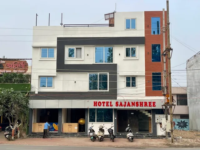 Hotel Sajanshree