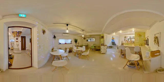 DEN CAFE (デンカフェ)