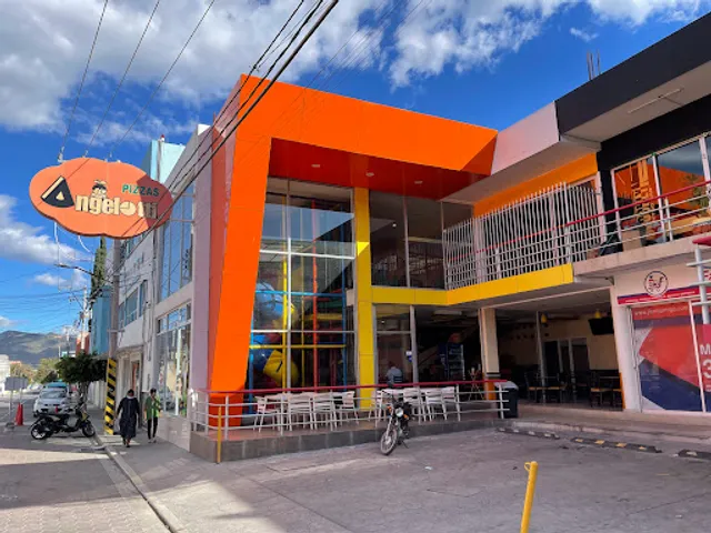 Pizzas Angeloti Sucursal Garci Crespo