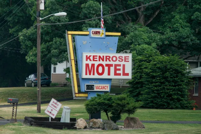 Kenrose Motel