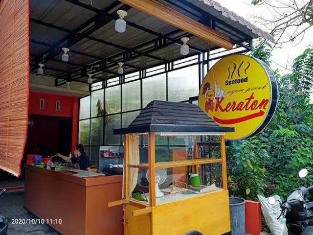 Seafood Ayam Pecak Keraton