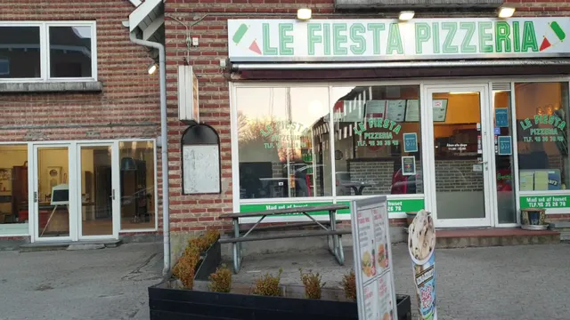 Restaurant Le Fiesta Cafe og Pizzeria