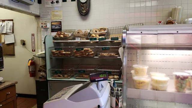 Dk Bagels & Deli