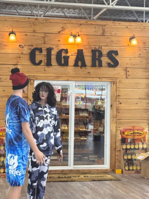 VIP smokes & beauty (smoke Shop & Beauty Supplies)