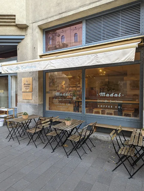 Madal Food - Vegan Étterem - Vegán Pizza specialitások