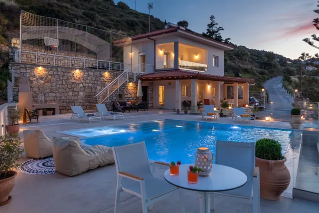 Amazing View Villa Aliki with Infinity Pool & Spa