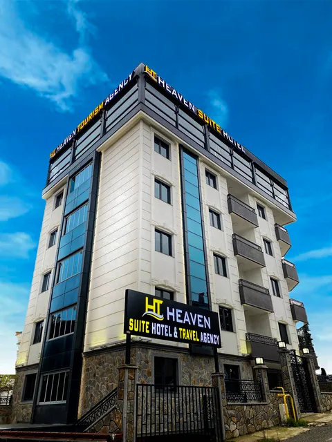 Heaven Suite Hotel