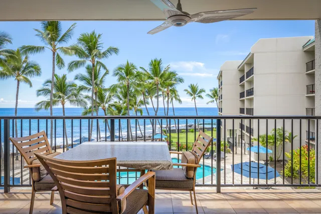 Aston Kona by the Sea