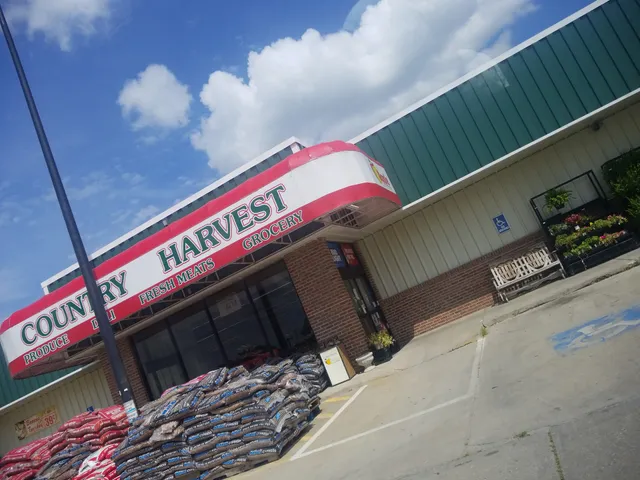 Country Harvest Apple Market