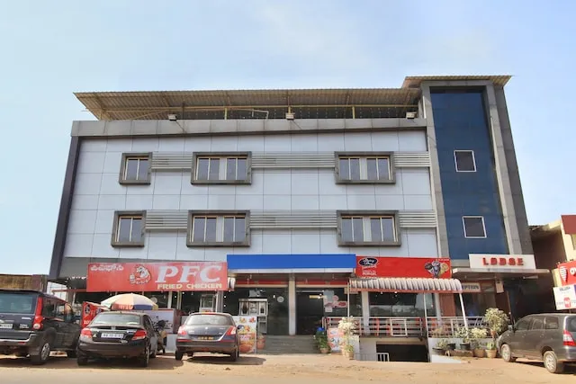 OYO 9632 Hotel Prestige Residency