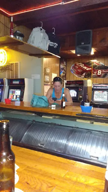 Dewey's Side Street Saloon