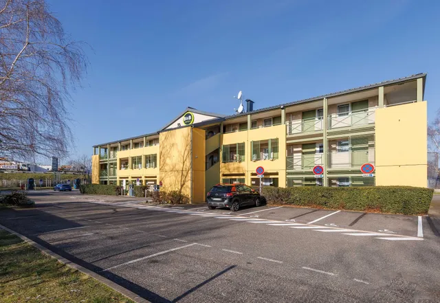 B&B HOTEL Clermont-Ferrand Le Brézet Aéroport