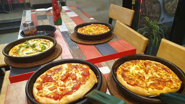 Pizza Hut | Cyber Greens, Gurgaon