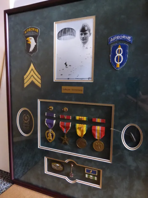 Bridgette's Main Frames Art Gallery