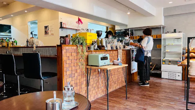 エクス・アン・アルル 東三国店