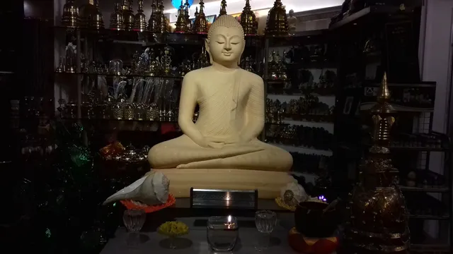 Kirulapana Buddha Statue