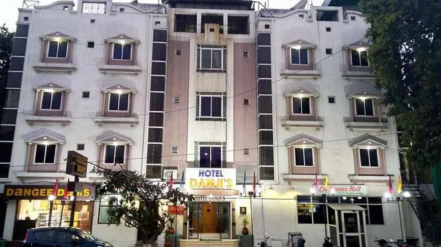 Hotel Damjis, Ahmedabad