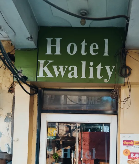 OYO 19724 Hotel Kwality