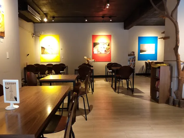 Baking Kedi Coffee Roastery 貓嘰咕自家烘焙咖啡豆批發 고양이 카페 猫カフェ SINCE 2015 訂購咖啡豆及訂位請洽官方Line