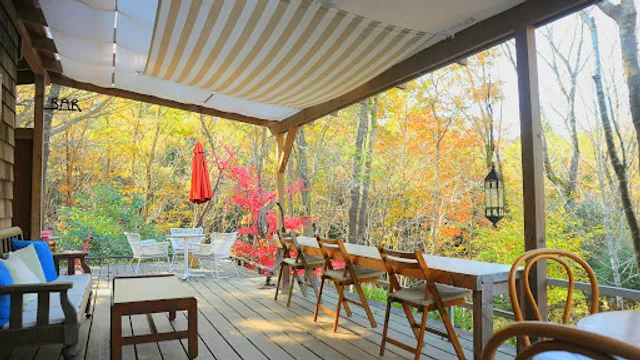 pain de musha musha and coffee