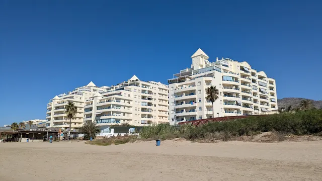 Banana Beach - EaW Homes