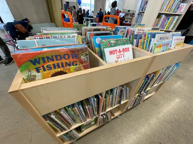 Cleveland Public Library - Martin L. King Branch