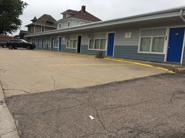 Town & Country Motel