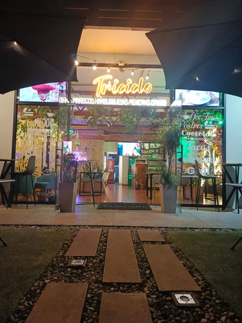 Triciclo Restaurante & Bar