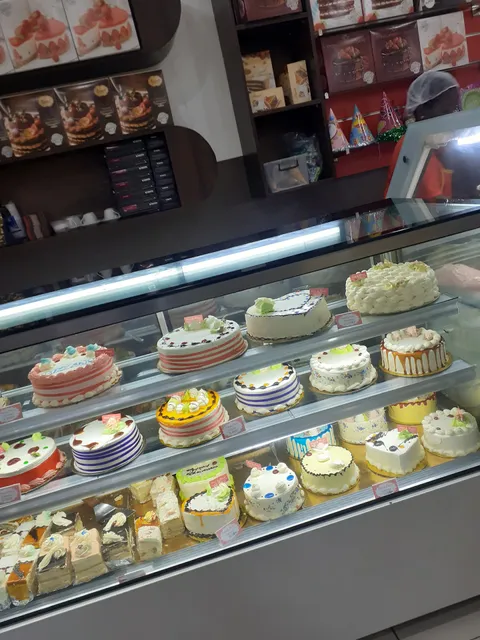 Petit paris Yopougon