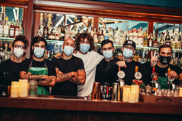 22 lounge bar Gin Bar