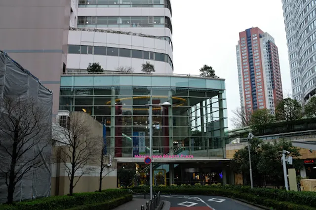 Hollywood University of Beauty & Fashion