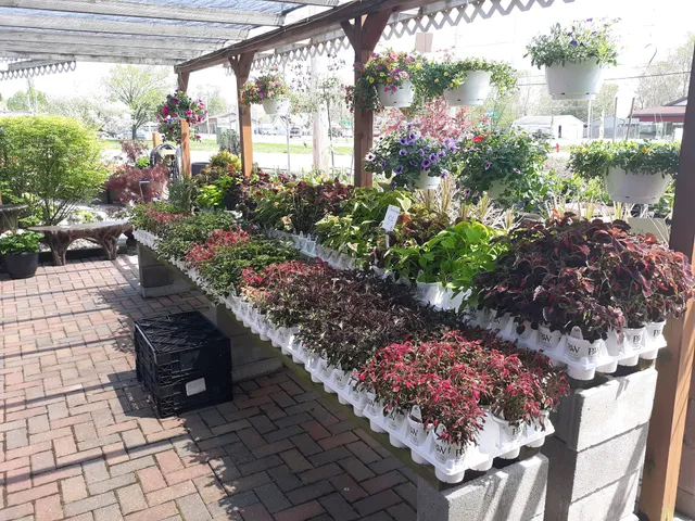 Farmers Market & Garden Center