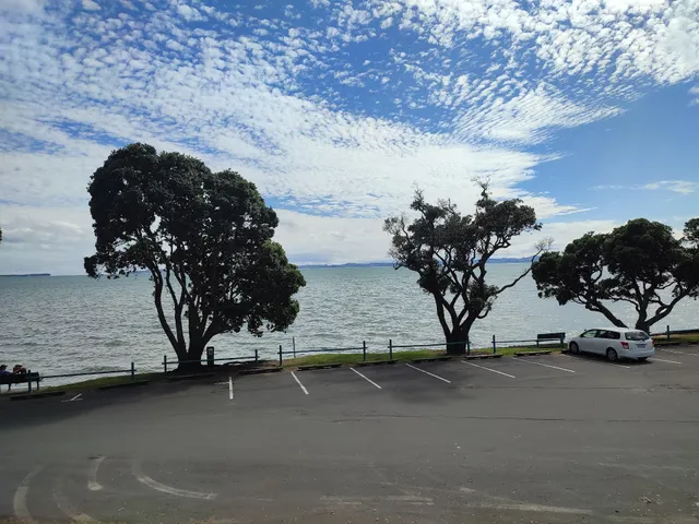 Waipaparoa / Howick Beach