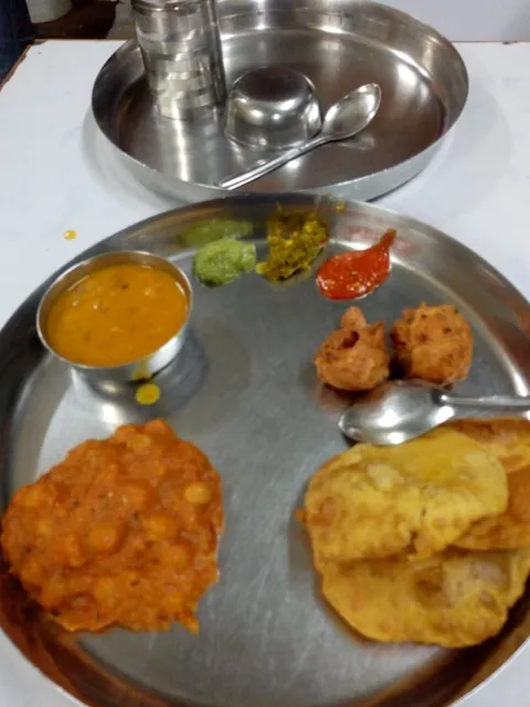 Shree Mahalakshmi Bhojnalaya vegetarian
