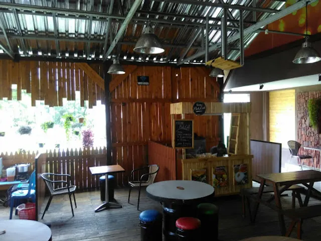 Wood Eatery