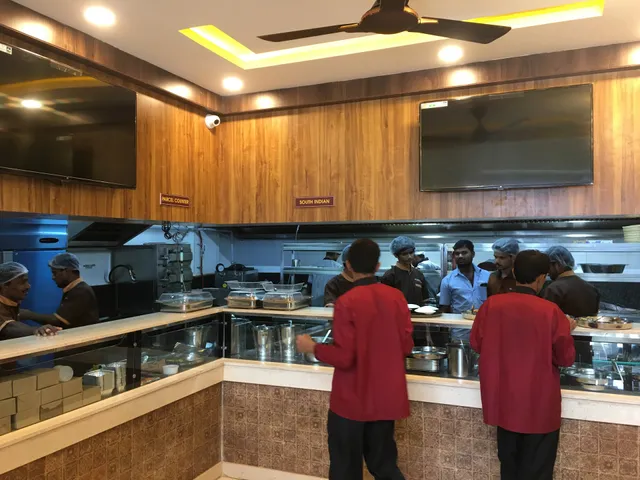 Hotel Chandraprakash