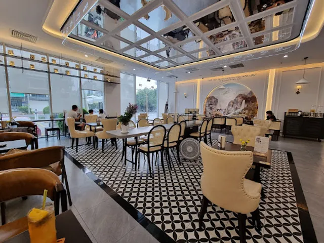 Trung Nguyên Legend Café Vincom Nam Long