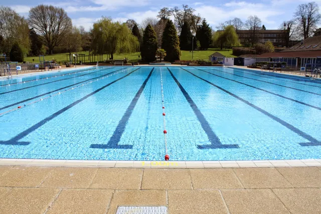 Guildford Lido