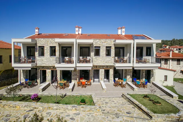 Liotrivi Houses in Old Nikiti