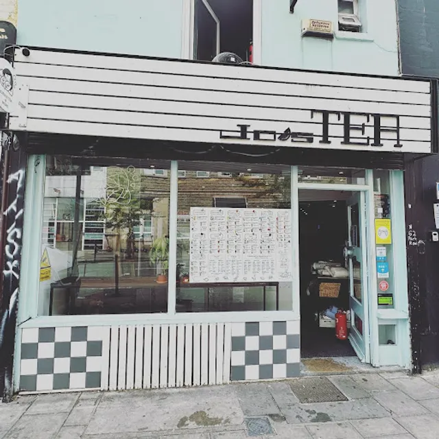 Jo’s Tea Park Row