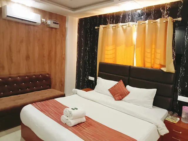 OYO 44599 Hotel Namo Gange