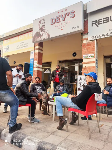 Dev's American cafe