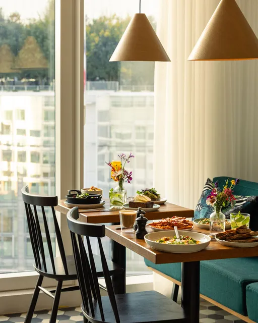 The Living Kitchen: Rooftop Restaurant and Bar by Zoku Paris