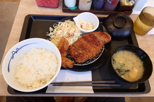 松屋( 松のや) 綾瀬寺尾西店
